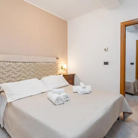 Piccolo Rosa Hotel 2*